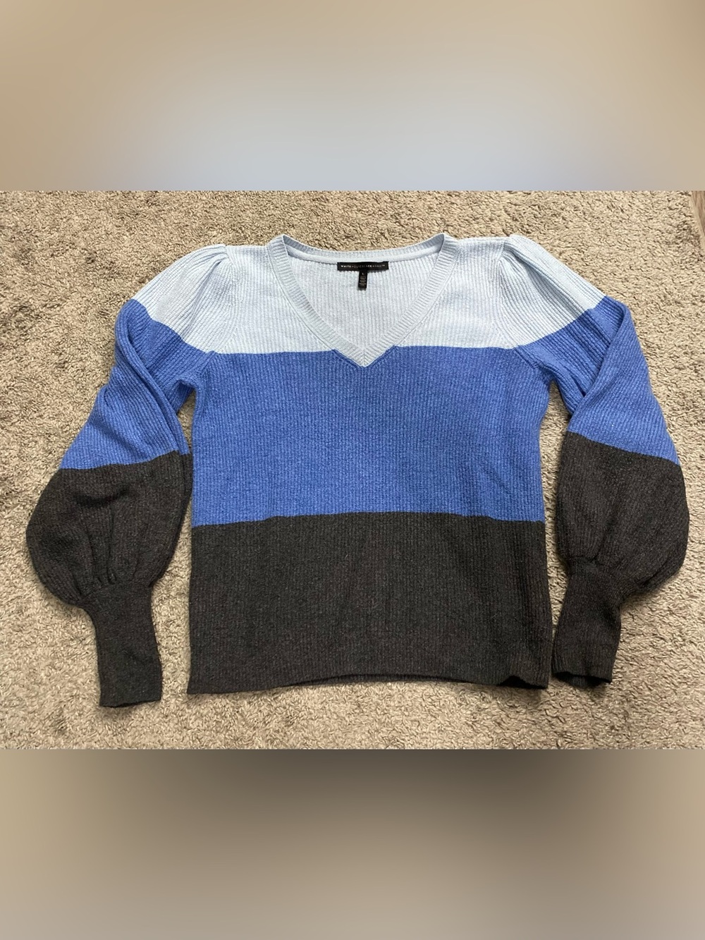 White House Black Market Men's Light Blue, Blue & Charcoal V-Neck Sweater